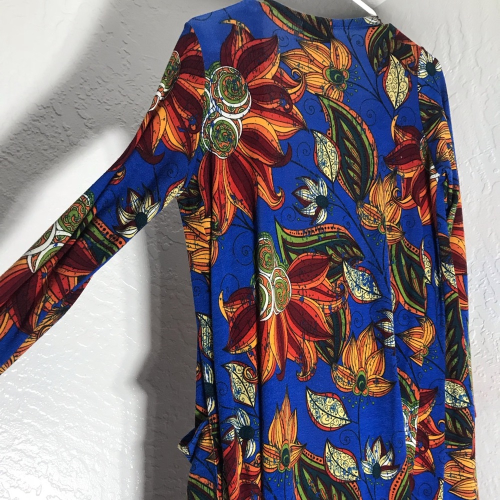 LulaRoe Sarah: Miss Frizzle’s Flowers